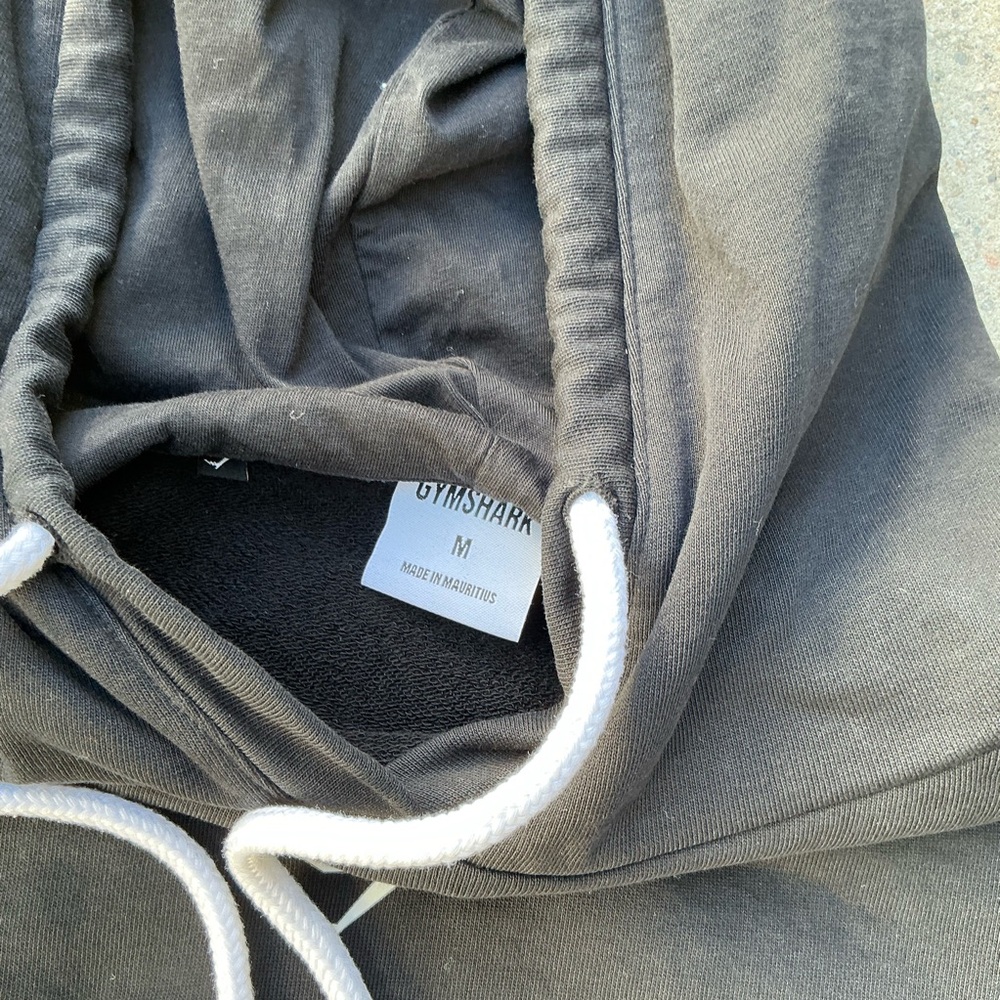 Gymshark Black Cropped Hoodie with White Drawstrings graphic visionary - Picture 4 of 6